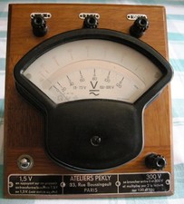 VOLTMETRE MAGNETO ELECTRIQUE