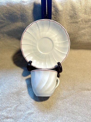 Tasse avec soucoupe - avec,