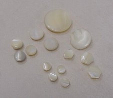 Lot de 14 Boutons anciens en nacre - Mercerie vintage