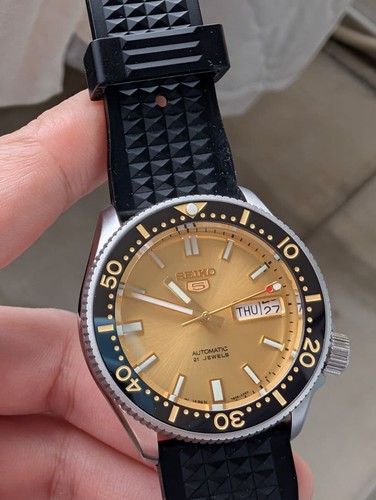 Montre plongée seiko 5 - de,