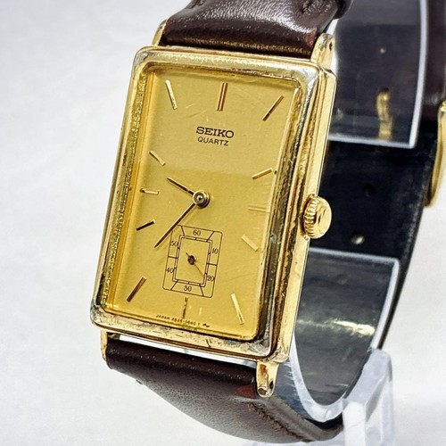 Montre rectangulaire homme
