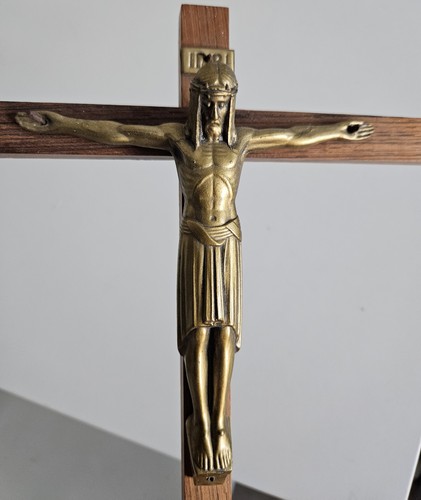 Croix murale ancienne bois