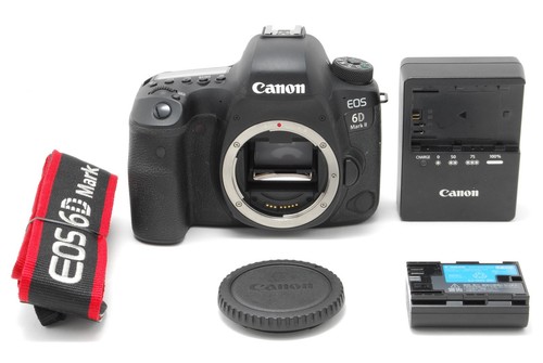 Near mint strap canon eos - mint,