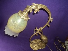 Ancienne Lampe daum pied