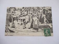 CPA LOIRE ATLANTIQUE 44 LE CROISIC LE BAPTEME D'UN BATEAU