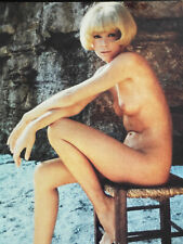Grande photo curiosa tirage argentique portrait Mireille Darc nu féminin actrice