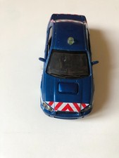 Une voiture jouet enfant