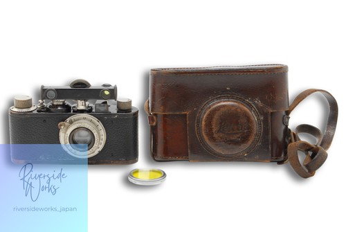 Appareil photo argentique noir