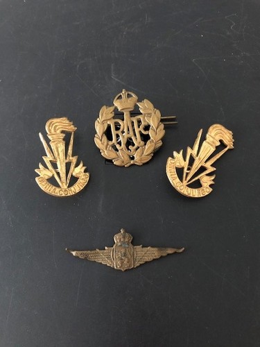 Insignes militaires anciens - militaires,