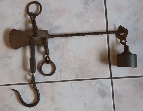 Balance romaine ancienne - , en