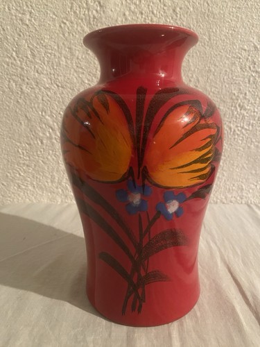 Vase émaillé rouge - , décor