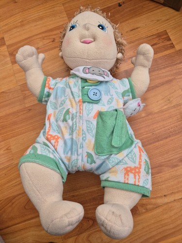 Grande poupée peluche - poupée,