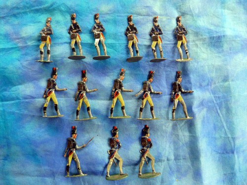 Plats étain soldats - plats,