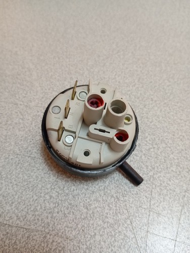 505af401 support pressostat - support,