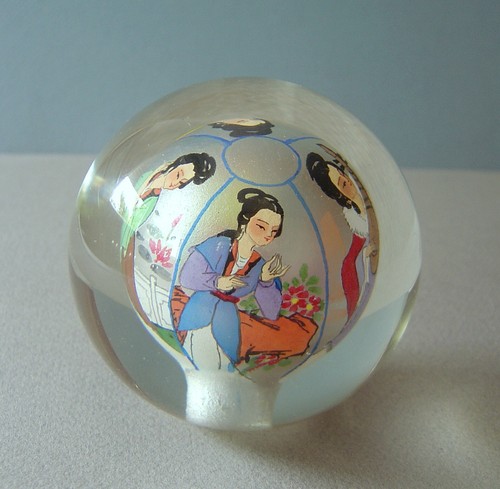 Ancien presse papier - presse, globe