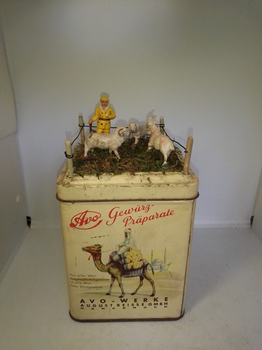 Ancienne boite publicitaire - ancienne,
