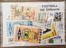 FOOTBALL, lot de 100 timbres tous différents. Satisfaction assurée