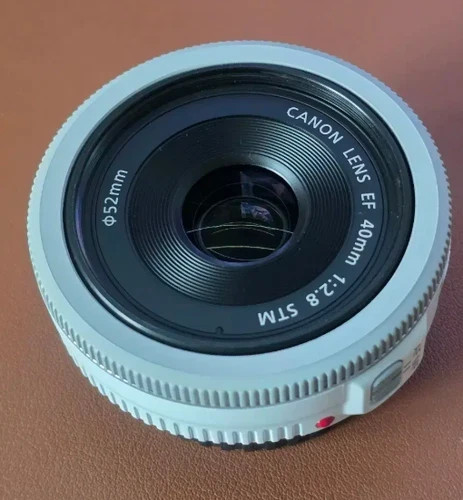 Objectif canon 40mm 2 8 - objectif,