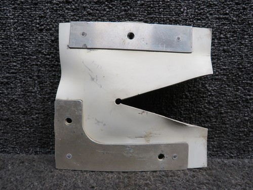20665 003 cirrus sr22 lower - cirrus,