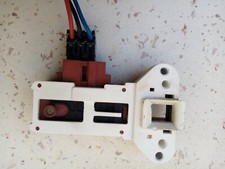 sécurité de porte de lave linge far LF58PP17W