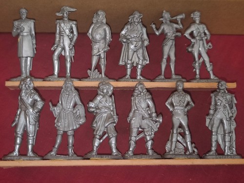 Figurines marins célèbres - 12,