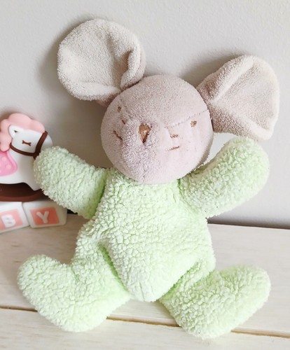Ajena doudou vert peluche
