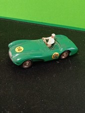 Jouet ancien voiture aston martin  Dinky Toys-506