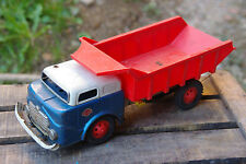 Ancien camion benne Gama jouet ancien en tole et plastique déco chambre enfant