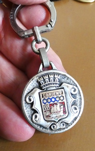 Ancien porte clé augis ville - porte,