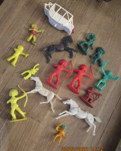 Lot ancienne figurine - lot,