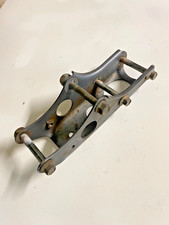 Support moteur inférieur