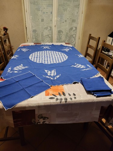 Nappe ronde d145 8 serviette - +,