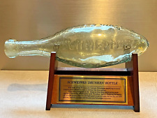 Schweppes Drunken Bottle : bouteille avec son support de présentation très rare