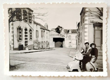 SCOOTER TERROT MAGNAT DEBON  125 CM3 1953 PHOTO AMATEUR COUPLE DE MODS 6 X 9 CM