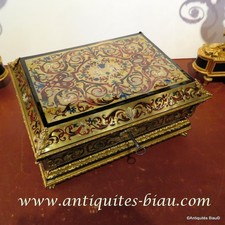 Boite à Bijoux en marqueterie