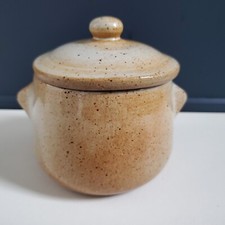 Pot Couvert En Grès Du Marais