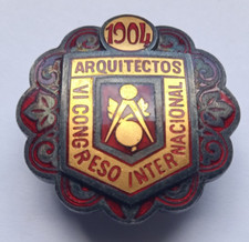 1904 MADRID / SPAIN ARCHITECTURE CONGRESS ART NOUVEAU ENAMELED BADGE