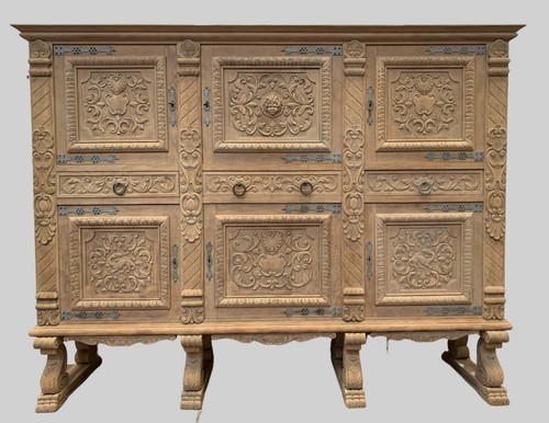 Buffet style renaissance - style, en