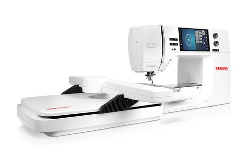 Brand new bernina b700 - *brand,