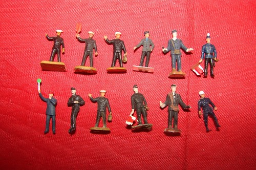 Preiser figurines - 12,