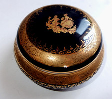 Ancienne bonbonnière en porcelaine de Limoge .Bleue et or.