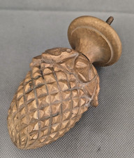 Décor  Pomme de pin en BRONZE