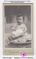 ENFANT, BÉBÉ ASSIS SUR UN