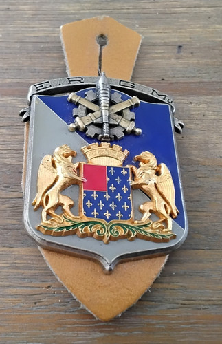 Insigne pucelle militaire ets - insigne,