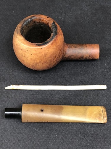 Ancienne pipe bois - ancienne, signée