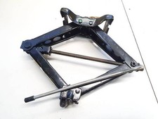 Ford Focus 2008 Roadside Jack