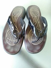 Reebok Simply Tone Athletic Thong Flip Flop Sandal Size 8.5