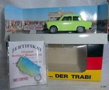 TRABANT 601 VITESSE + MORCEAU