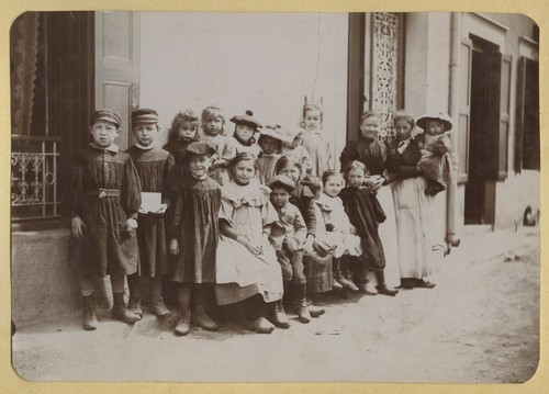 Classe école dans rue - dans,