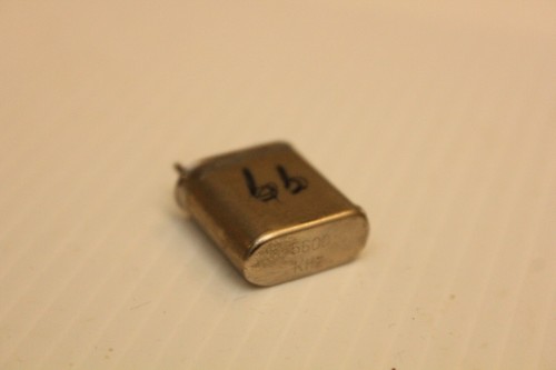 Cristal quartz 5600 - quartz, khz